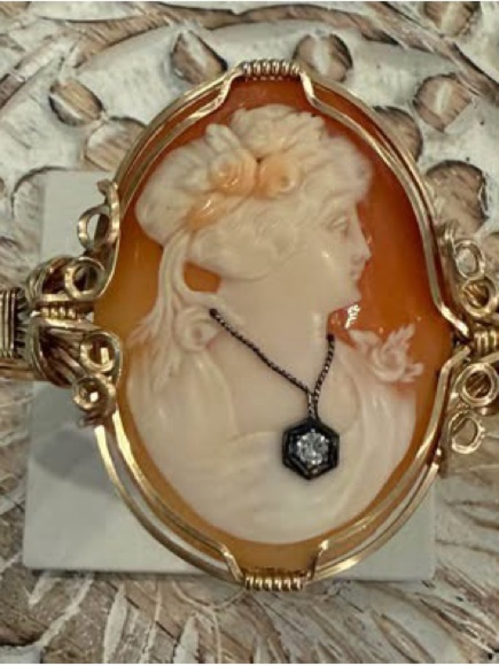 Carved Shell Cameo Pendant Necklace with Natural Diamond